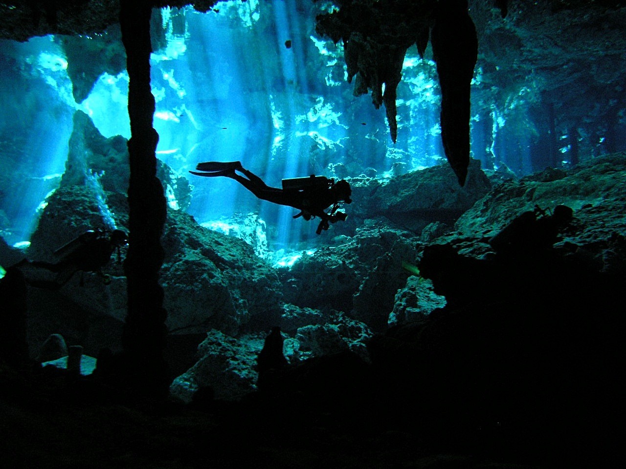 cenote-dos-ojos-04