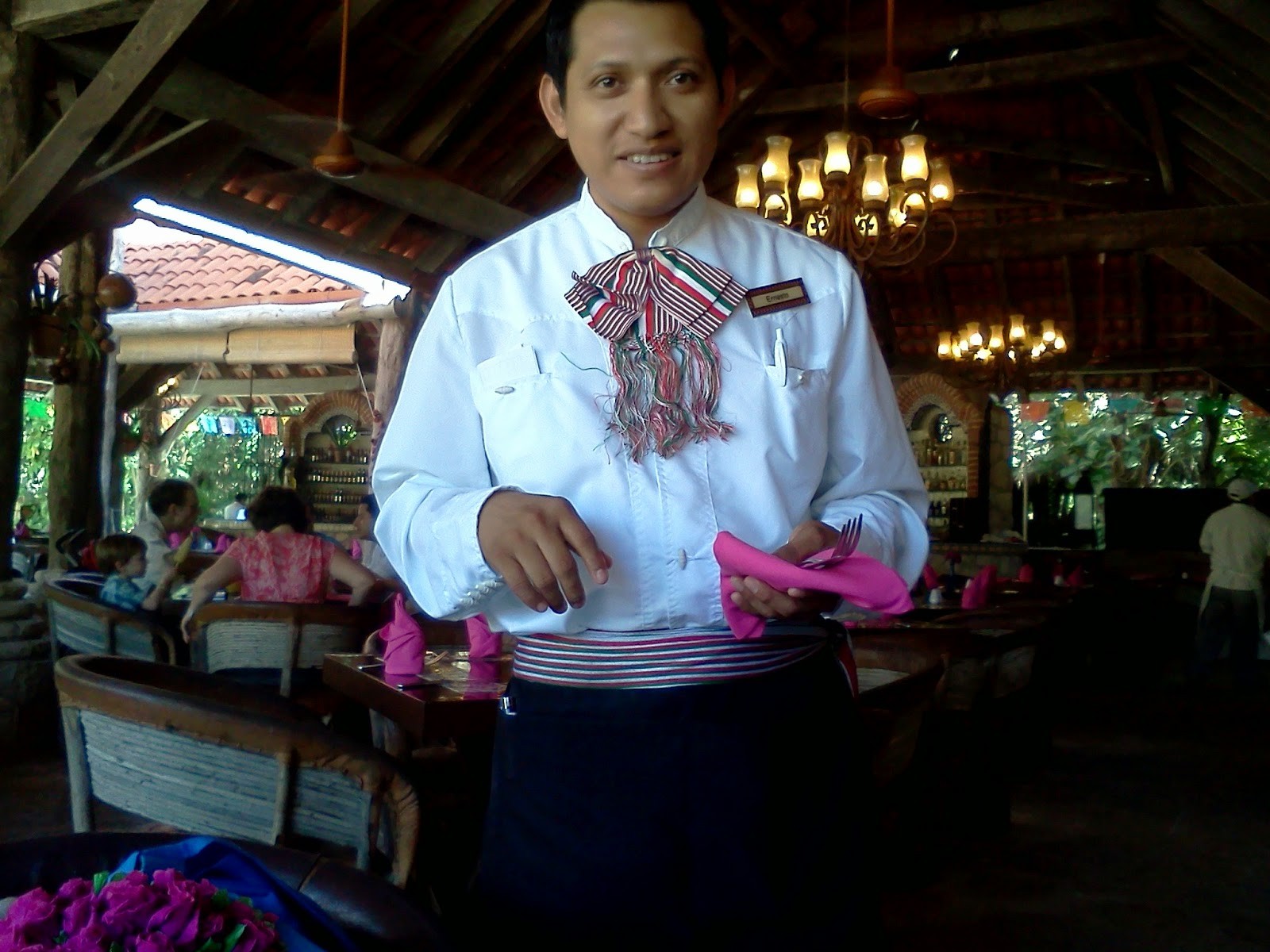 waiter_at_restaurant