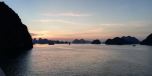 voluntariado vietnam ha long